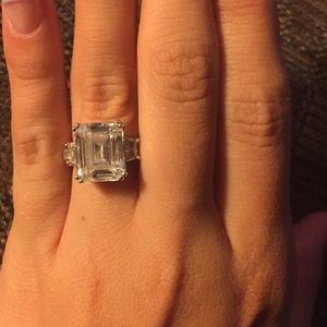 Sterling silver Diamond cut CZ ring 💎💍